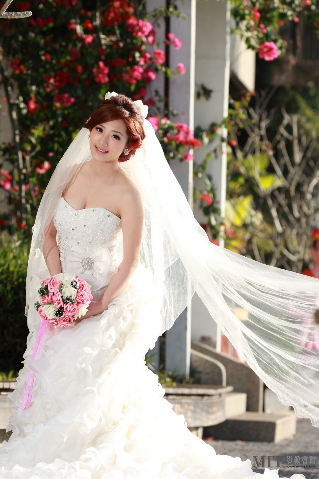 真愛婚禮 純白婚紗 White Wedding Gown LEEHI 彰化 2025